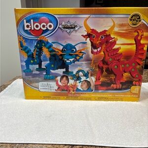 Bloco, Dragon series. 2012 toy of the year. New in the box